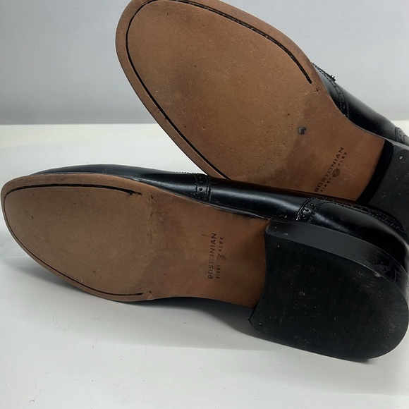 Bostonian Classics Black Tasseled Wingtip Leather Shoes - Picture 8 of 8